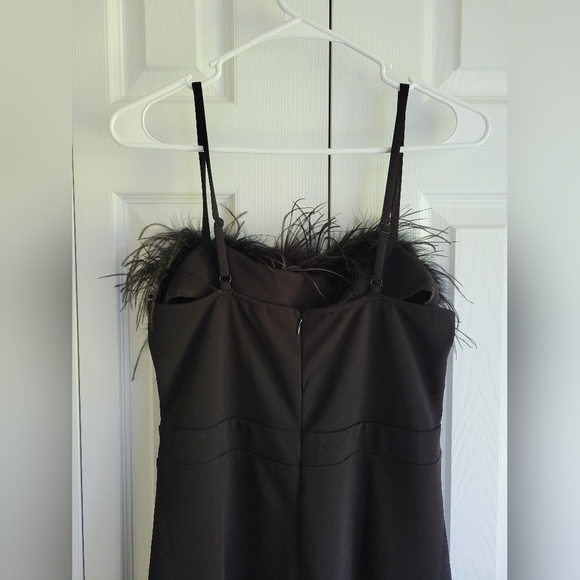 Feathered Black jumpsuit - Picture 6 of 9